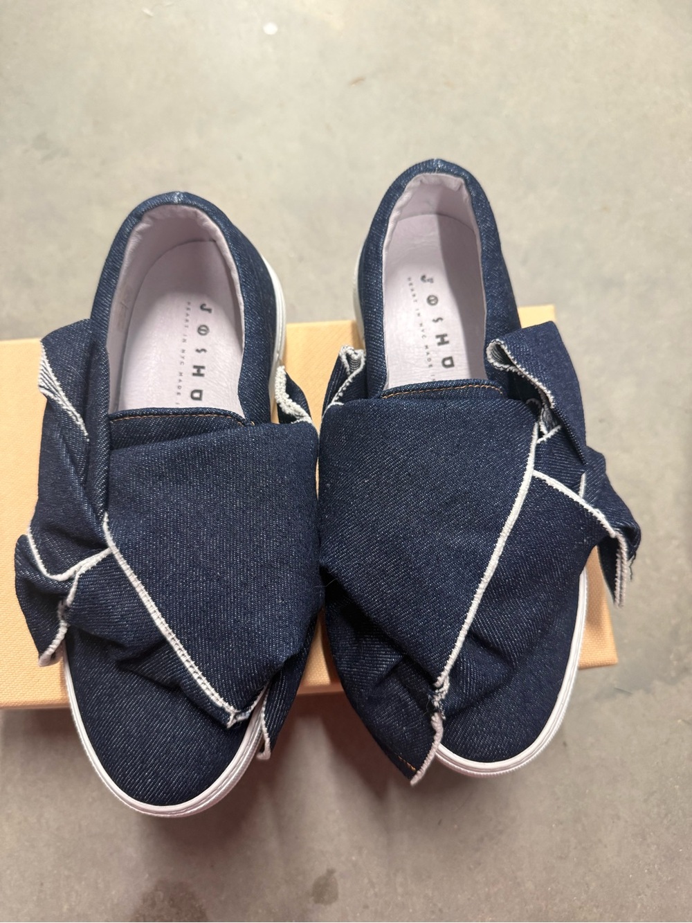 Joshua’s Womens Denim Bow Slip-On Shoes - Navy